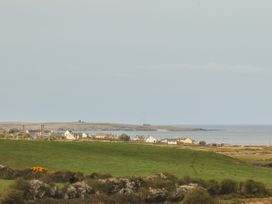 Cherry Blossom Cottage - County Clare - 1059276 - thumbnail photo 47