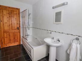 Cherry Blossom Cottage - County Clare - 1059276 - thumbnail photo 26