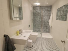 The Escape - Cotswolds - 1059428 - thumbnail photo 11