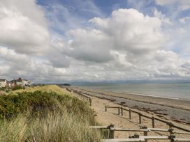 1 Marina View - North Wales - 1059557 - thumbnail photo 19