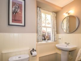 Ferry Cottage - Balmacara - Scottish Highlands - 1060404 - thumbnail photo 19