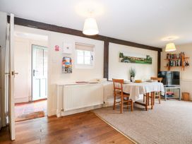 Lower Whiteflood Farm Cottage - Hampshire - 1060644 - thumbnail photo 8