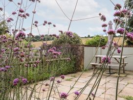 Lower Whiteflood Farm Cottage - Hampshire - 1060644 - thumbnail photo 18