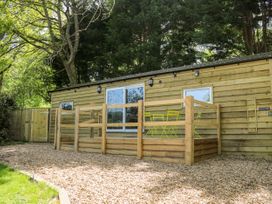 Harvest Lodge - Kent & Sussex - 1061588 - thumbnail photo 3
