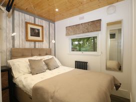 Harvest Lodge - Kent & Sussex - 1061588 - thumbnail photo 8