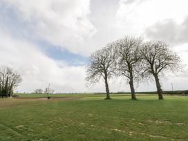 Pheasant's Roost - North Yorkshire (incl. Whitby) - 1062002 - thumbnail photo 5