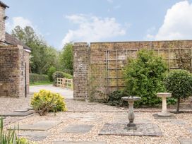 The Courtyard - Shropshire - 1062031 - thumbnail photo 12