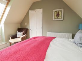 Jasmine - Kent & Sussex - 1062598 - thumbnail photo 19