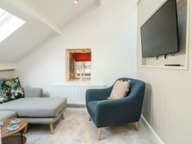 The Hayloft - Peak District - 1063737 - thumbnail photo 6