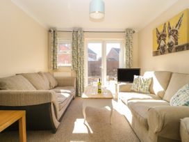 8 Adams Meadow - Somerset & Wiltshire - 1064694 - thumbnail photo 3