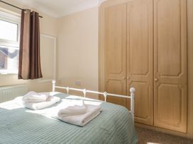 8 Adams Meadow - Somerset & Wiltshire - 1064694 - thumbnail photo 16