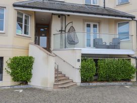 Ocean View Apartment - North Wales - 1066096 - thumbnail photo 1