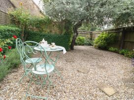 Tuesday Cottage - Cotswolds - 1066248 - thumbnail photo 27