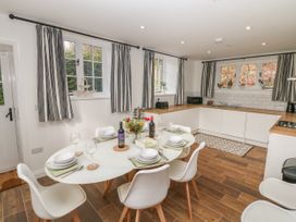 Willow Cottage - Peak District - 1066252 - thumbnail photo 9
