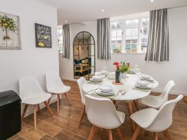 Willow Cottage - Peak District - 1066252 - thumbnail photo 10