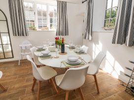 Willow Cottage - Peak District - 1066252 - thumbnail photo 11