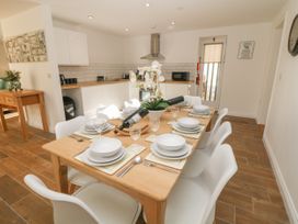 Oak Cottage - Peak District - 1066256 - thumbnail photo 6