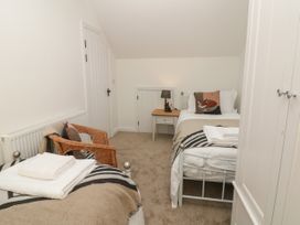 Oak Cottage - Peak District - 1066256 - thumbnail photo 12