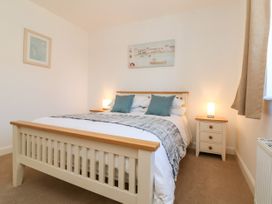 1 Marsh Gardens - Somerset & Wiltshire - 1066257 - thumbnail photo 11