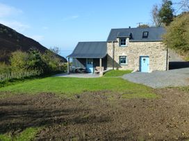 Dolwylan Barn - Mid Wales - 1066984 - thumbnail photo 2