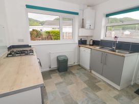 27 Lon Ffawydd - North Wales - 1067193 - thumbnail photo 5