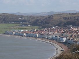 27 Lon Ffawydd - North Wales - 1067193 - thumbnail photo 20