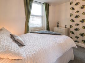 Apartment 1 - Llandudno Central - North Wales - 1067208 - thumbnail photo 15