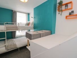 Apartment 1 - Llandudno Central - North Wales - 1067208 - thumbnail photo 19