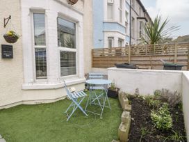 Apartment 1 - Llandudno Central - North Wales - 1067208 - thumbnail photo 28