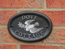 Dove Cottage - North Yorkshire (incl. Whitby) - 1069655 - thumbnail photo 3
