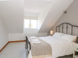 Wheatlands - Hampshire - 1069926 - thumbnail photo 22