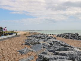 Wheatlands - Hampshire - 1069926 - thumbnail photo 44