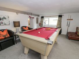 Orsedd Wen Farmhouse - North Wales - 1070178 - thumbnail photo 10