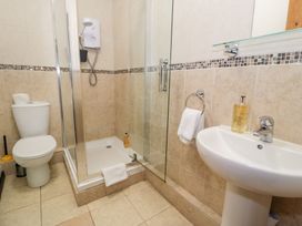 Cwm - North Wales - 1070180 - thumbnail photo 34