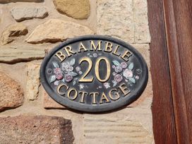 Bramble Cottage - Northumberland - 1070423 - thumbnail photo 2