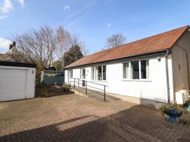 Beachmount Holiday Bungalow - North Wales - 1070893 - thumbnail photo 1