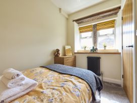 Chimney Cottage - Peak District - 1071325 - thumbnail photo 17