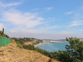 White Sand - Isle of Wight & Hampshire - 1071511 - thumbnail photo 30