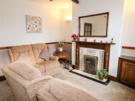 Halfways - Peak District - 1071632 - thumbnail photo 2