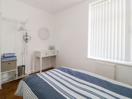 2 Beach Cottage - Devon - 1071767 - thumbnail photo 18