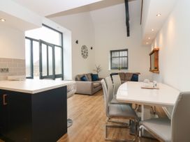 The Dance Hall at The Institute Executive Apartments - Scottish Lowlands - 1073125 - thumbnail photo 6
