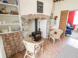 4 Arvonia Terrace - North Wales - 1073336 - thumbnail photo 8