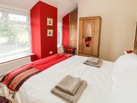 4 Arvonia Terrace - North Wales - 1073336 - thumbnail photo 14