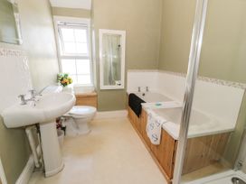 4 Arvonia Terrace - North Wales - 1073336 - thumbnail photo 17