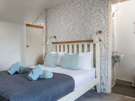 Crud Y Mor - North Wales - 1073537 - thumbnail photo 22