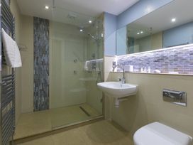 Azure - Cornwall - 1073905 - thumbnail photo 13