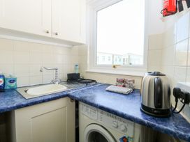 Chalet 150 - Norfolk - 1074023 - thumbnail photo 10