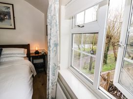 Periwinkle Cottage -  - 1074062 - thumbnail photo 12