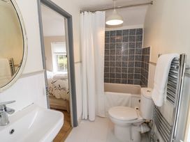 Periwinkle Cottage -  - 1074062 - thumbnail photo 18