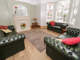 23 Carmen Sylva Road - North Wales - 1074675 - thumbnail photo 3